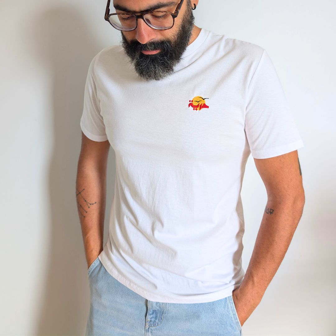 Huriyya | Regular Unisex T-shirt | Embroidered
